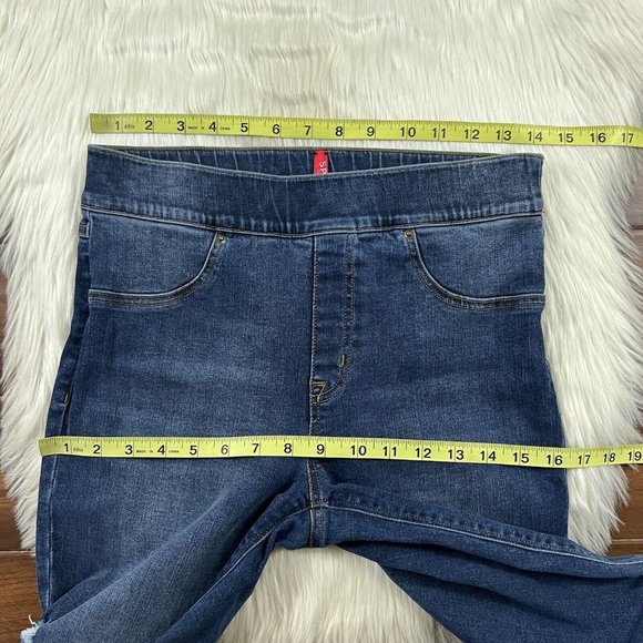 Spanx Women's Size Medium Distressed Medium Wash Ankle Skinny Jegging Jeans - Picture 4 of 10